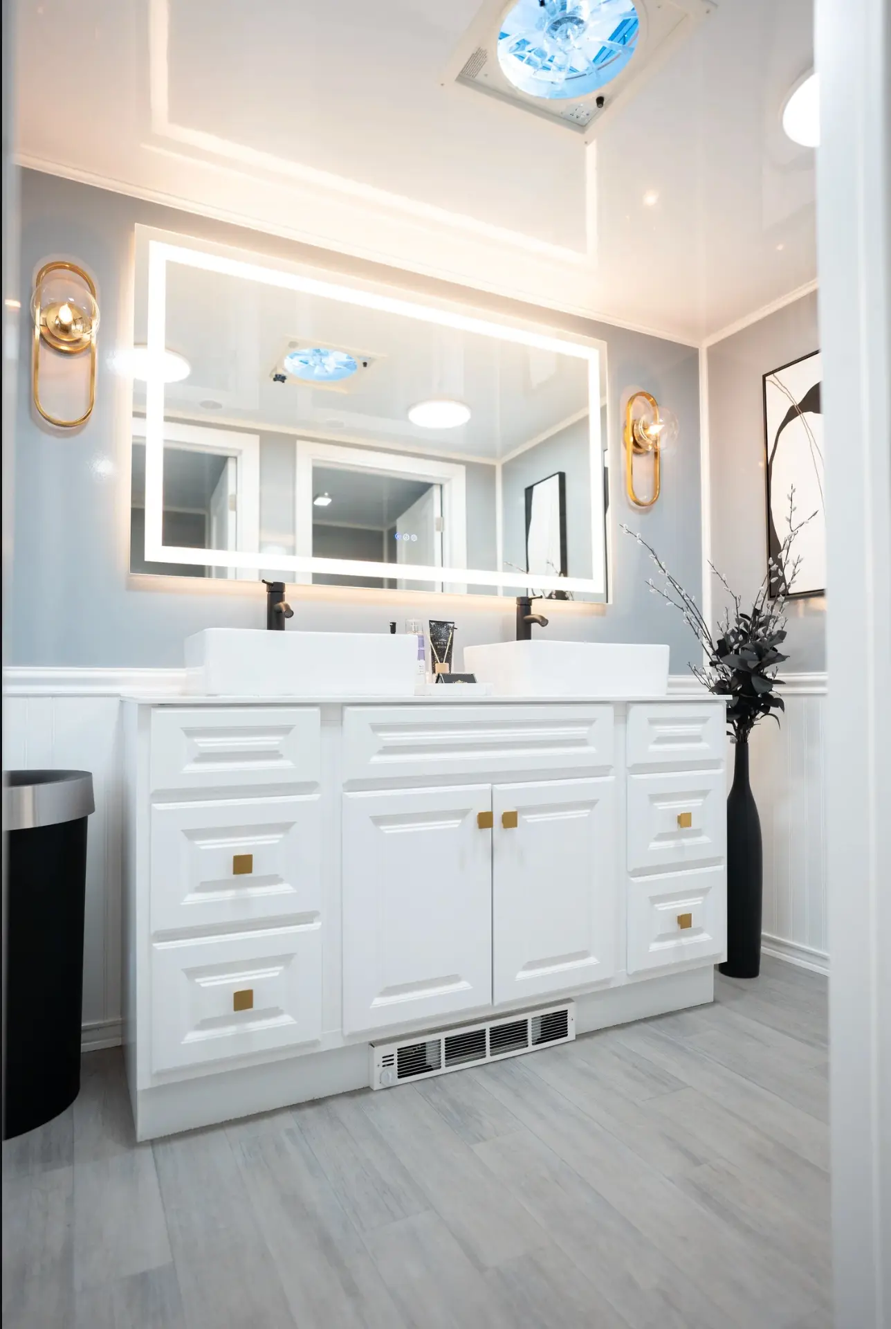 4-Stall Luxury Restroom Trailer photo 2
