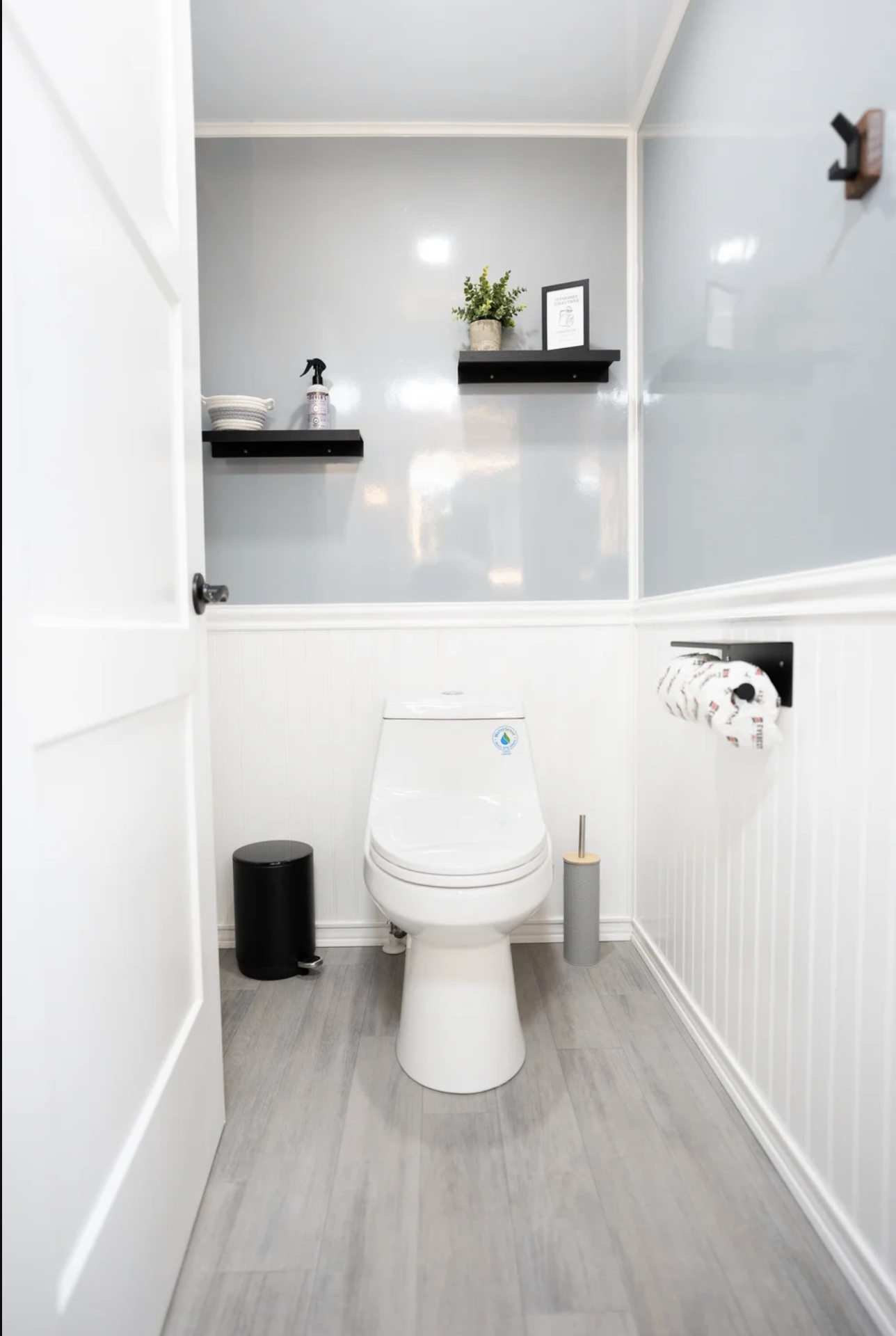 4-Stall Luxury Restroom Trailer photo 3